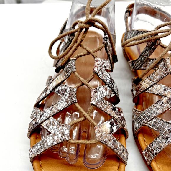 Naturalizer Grey Snake Skin Animal Strappy Lace Up Flat Sandal Size 9 - Picture 6 of 16